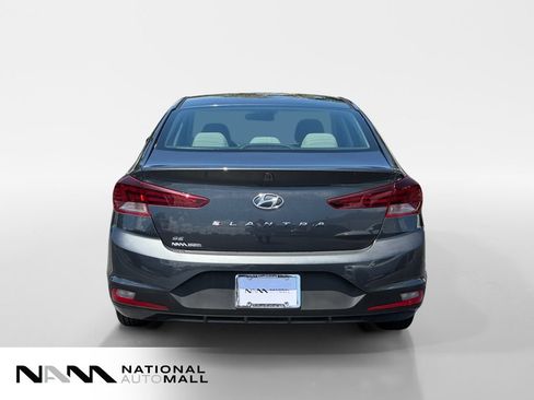 Used 2020 Hyundai Elantra SE FWD image 4