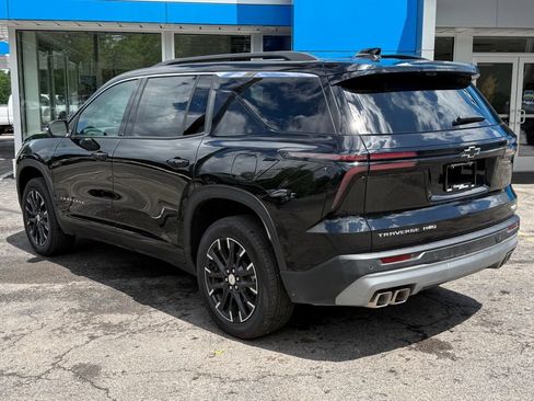 Used 2026 Chevrolet Traverse LT w/ Sun and Wheel Package AWD/4WD image 7