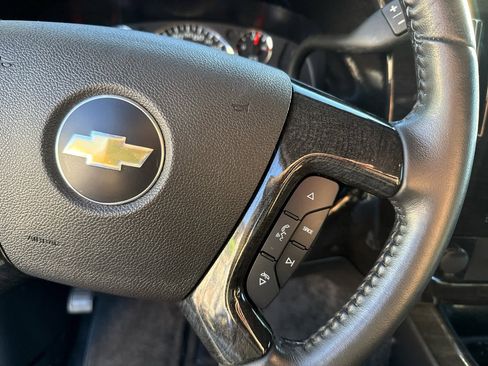 Used 2023 Chevrolet Express 2500 image 20