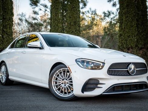 Used 2021 Mercedes-Benz E 350 Sedan w/ Premium Package image 4