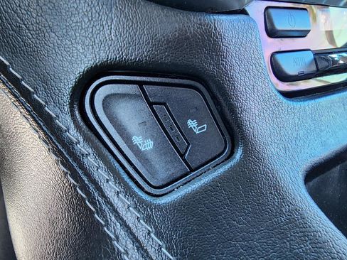 Used 2019 Chevrolet Tahoe LT RWD image 18