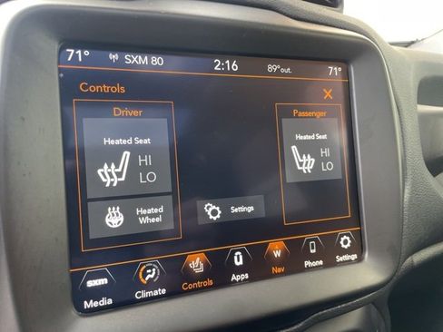 Certified 2023 Jeep Renegade Altitude w/ Sun/Sound Group image 3