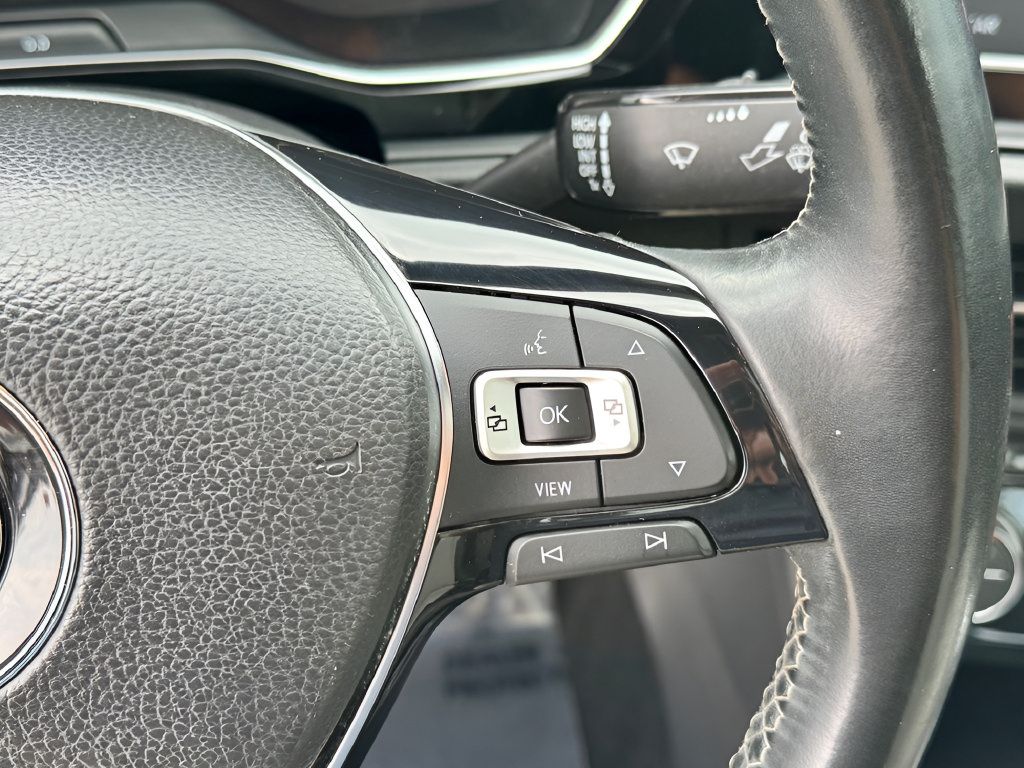 Used 2019 Volkswagen Jetta R-Line FWD image 14