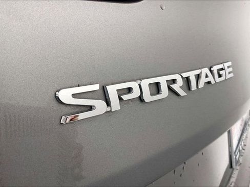Used 2017 Kia Sportage EX image 31