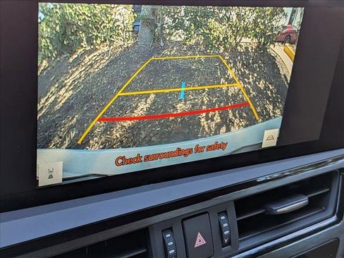 Used 2025 Lexus ES 350 w/ Premium Package image 12