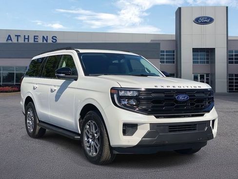 New 2026 Ford Expedition Active image 1