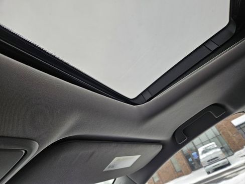 Used 2024 Honda Odyssey Elite image 32