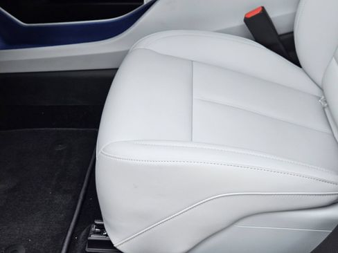 New 2026 Cadillac Optiq Sport 1 RWD image 24
