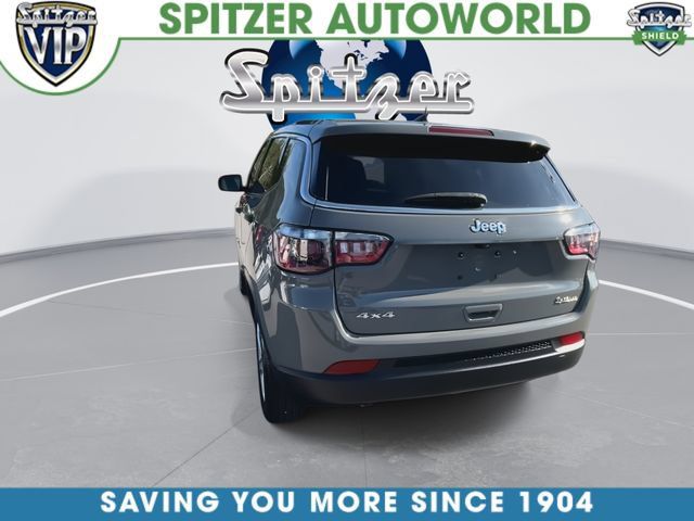 Used 2023 Jeep Compass Sport AWD/4WD image 7
