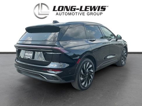 Certified 2024 Lincoln Nautilus Reserve w/ Jet Appearance Package (87T) AWD/4WD image 7