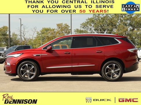 Used 2022 Buick Enclave Essence w/ Sport Touring Edition image 4