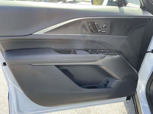 New 2026 Cadillac Lyriq Sport image 15