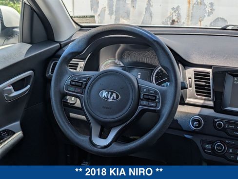 Used 2018 Kia Niro LX FWD image 17