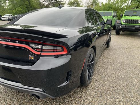 Used 2023 Dodge Charger Scat Pack w/ Dynamics Package RWD image 19