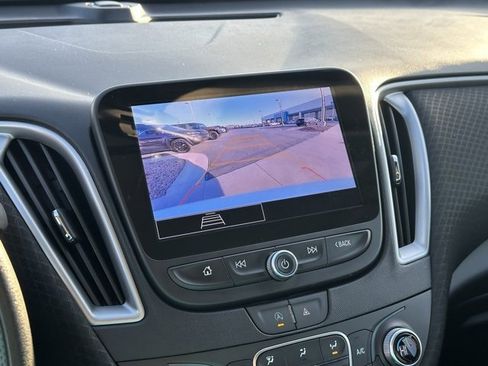 Used 2024 Chevrolet Malibu LT image 10