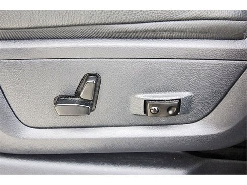 Used 2019 RAM 2500 Limited image 23