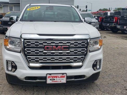 Used 2021 GMC Canyon Denali image 3