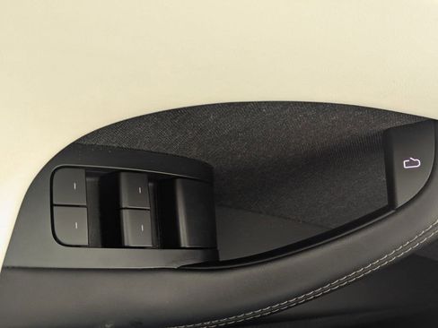 Used 2022 Tesla Model X Plaid image 49