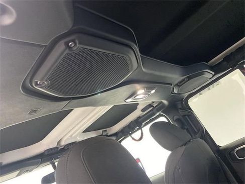 Used 2021 Jeep Wrangler Unlimited Sport image 30