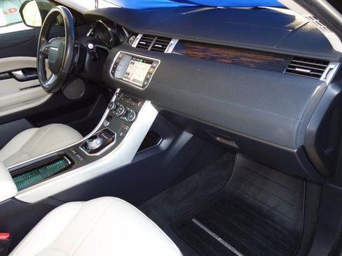 Used 2016 Land Rover Range Rover Evoque HSE image 18