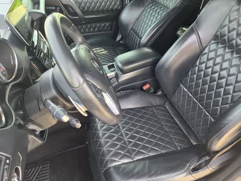 Used 2015 Mercedes-Benz G 63 AMG 4MATIC image 11