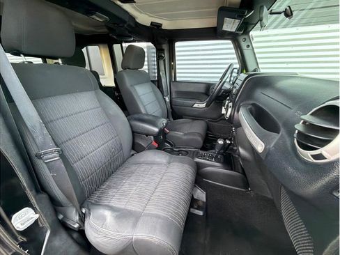 Used 2011 Jeep Wrangler Unlimited Sahara w/ Dual Top Group image 4