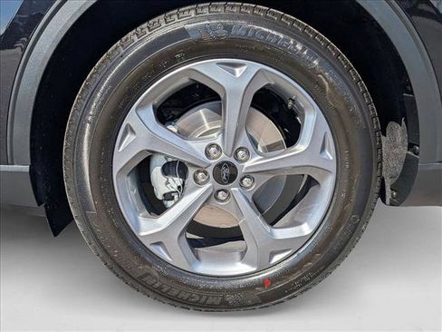 New 2025 Ford Escape ST-Line w/ Tech Pack #1 image 9