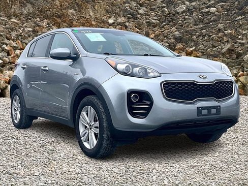 Used 2019 Kia Sportage LX image 9