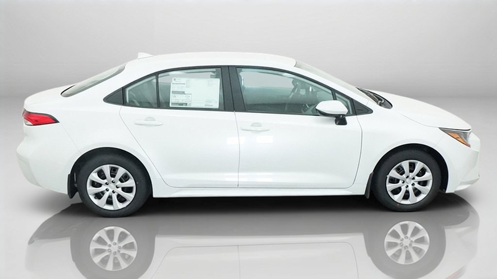 New 2027 Toyota Corolla LE FWD image 7