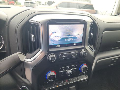 Used 2021 Chevrolet Silverado 1500 LT w/ Z71 Off-Road Package image 36