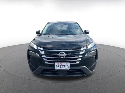 Used 2025 Nissan Rogue SV FWD image 2