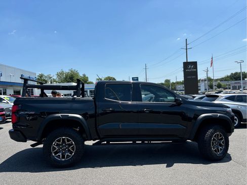 Certified 2024 Chevrolet Colorado ZR2 w/ ZR2 Convenience Package III AWD/4WD image 4