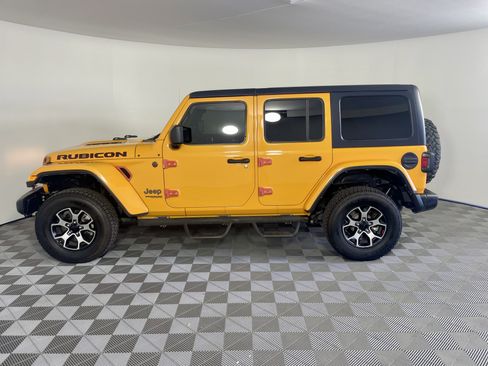 Used 2021 Jeep Wrangler Unlimited Rubicon AWD/4WD image 2