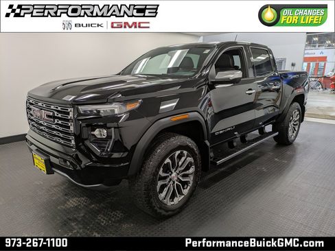 Used 2024 GMC Canyon Denali image 1