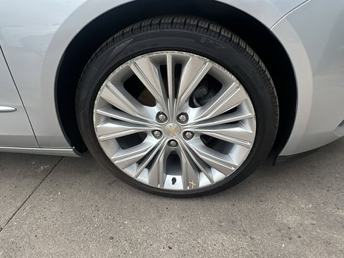 Used 2017 Chevrolet Impala Premier w/ Enhanced Convenience Package FWD image 9