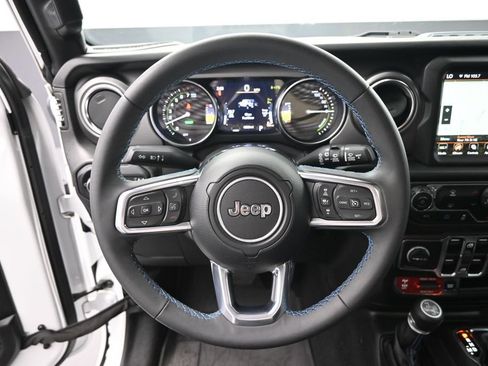 Used 2023 Jeep Wrangler Unlimited Rubicon 4xe w/ Safety Group AWD/4WD image 16