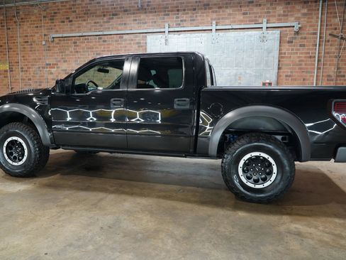 Used 2014 Ford F150 Raptor w/ Equipment Group 801A Luxury image 12