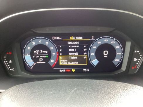 Used 2023 Audi Q3 2.0T Premium image 18