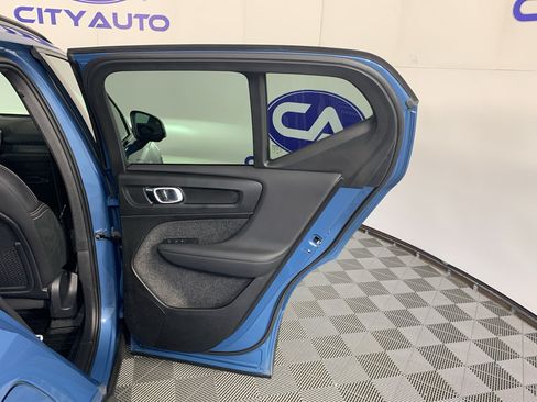 Used 2024 Volvo XC40 B5 Plus AWD/4WD image 36