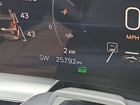 Certified 2023 Cadillac Lyriq Luxury image 20