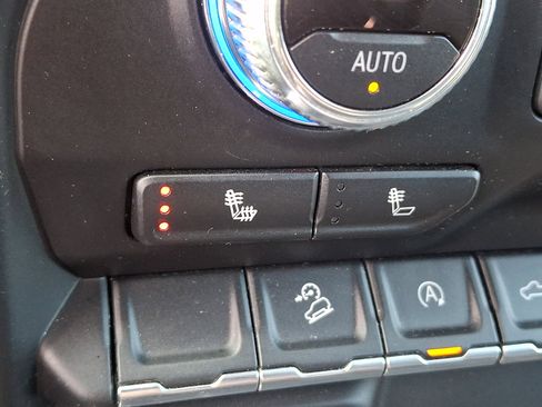 Used 2020 GMC Sierra 1500 Elevation w/ Elevation Value Package image 24