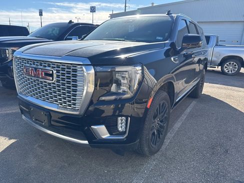 Used 2024 GMC Yukon Denali image 1
