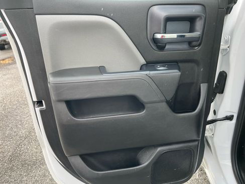 Used 2018 Chevrolet Silverado 1500 W/T w/ Trailering Package image 24