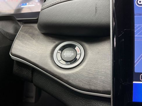Used 2023 Jeep Grand Cherokee 4WD 4xe image 23