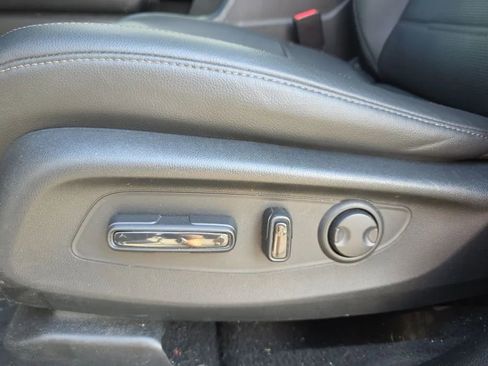 Used 2025 Honda CR-V EX-L image 14