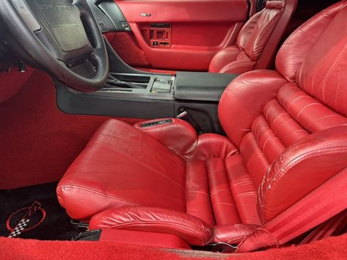 Used 1991 Chevrolet Corvette Convertible image 10