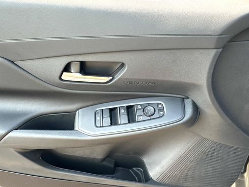 New 2026 Nissan Sentra SV w/ SV Convenience Package FWD image 19