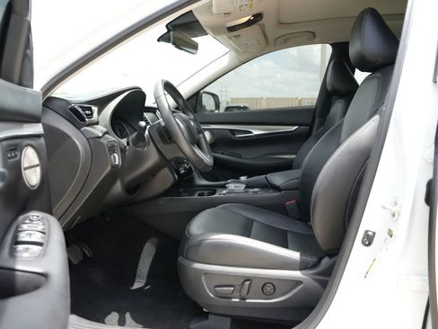 Certified 2023 INFINITI QX50 Luxe FWD image 16