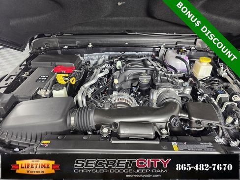 New 2025 Jeep Gladiator Mojave image 32