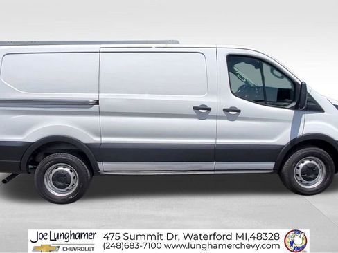 Used 2020 Ford Transit 250 Low Roof RWD image 9